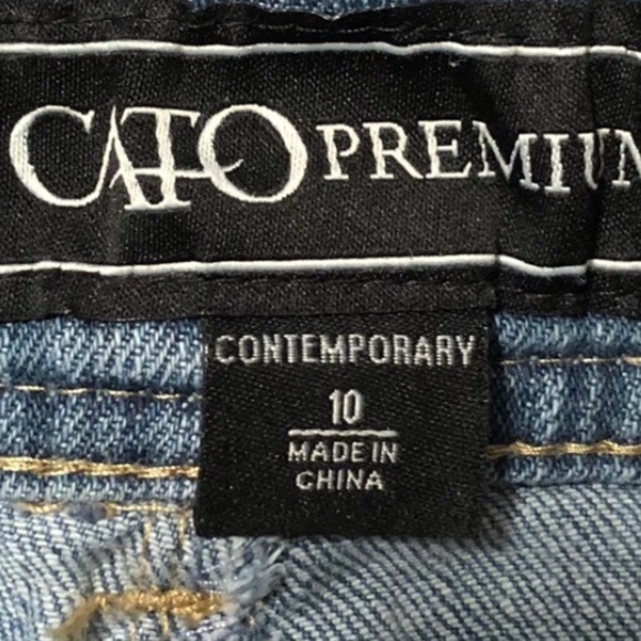 Cato size 10 blue high rise lined distressed jeans cropped at ankle - Picture 4 of 9